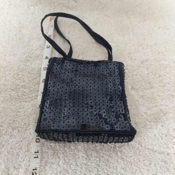 Jessica McClintock Black Square Sequins Evening Bag with snap closure - Picture 6 of 11